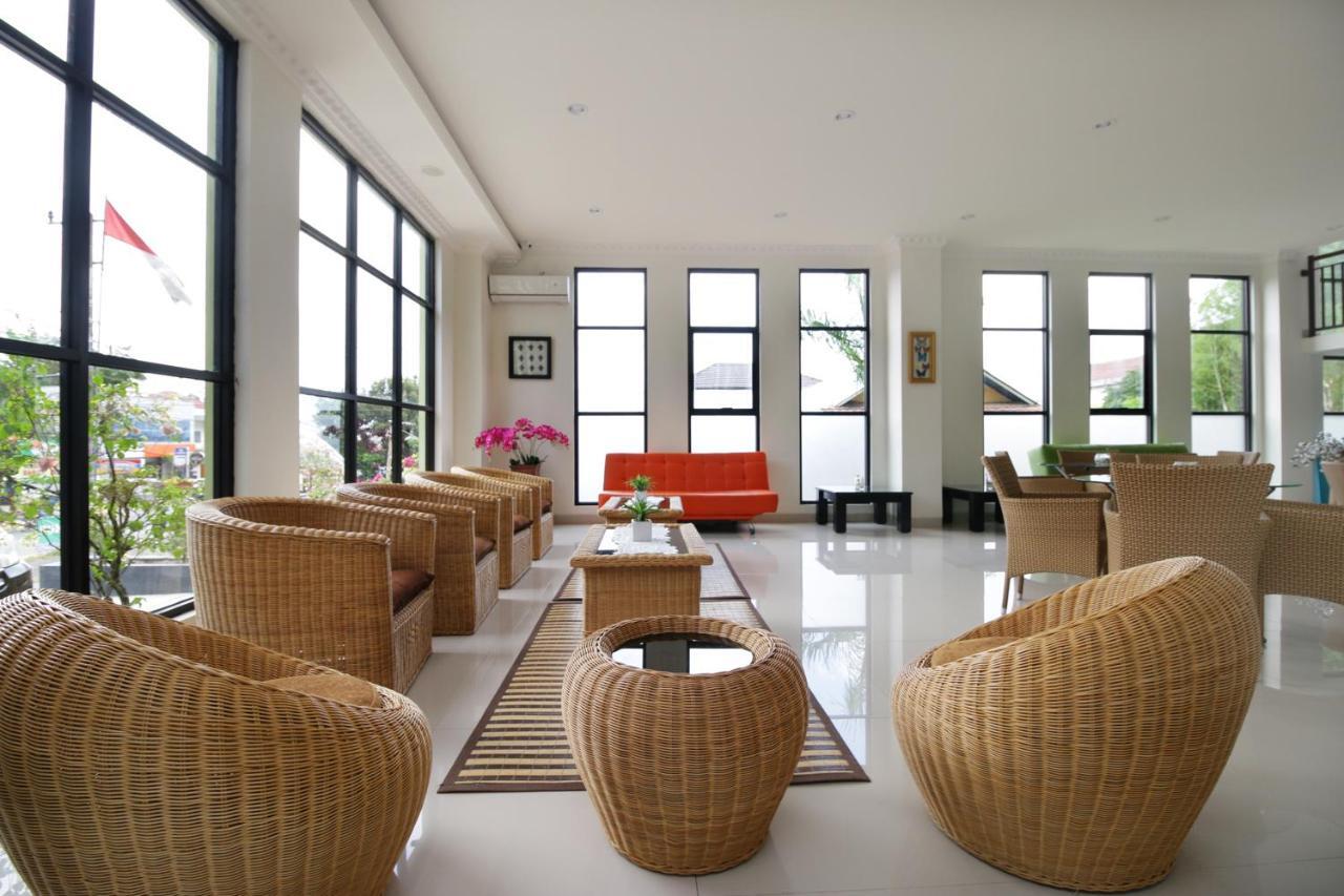 Airy Syariah Mistar Cokrokusumo 29A Banjarbaru Exteriör bild